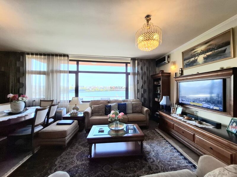 Piata Obor 5 camere 217 mp panoramic  etaj 2 + mansarda parcare  centrala