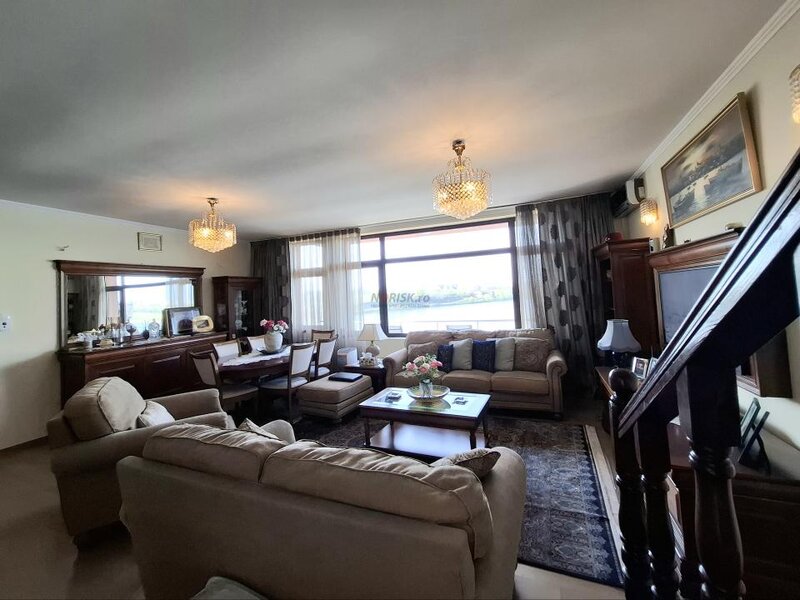 Piata Obor 5 camere 217 mp panoramic  etaj 2 + mansarda parcare  centrala