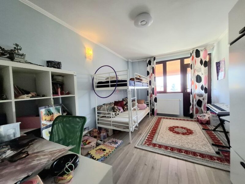 Piata Obor 5 camere 217 mp panoramic  etaj 2 + mansarda parcare  centrala