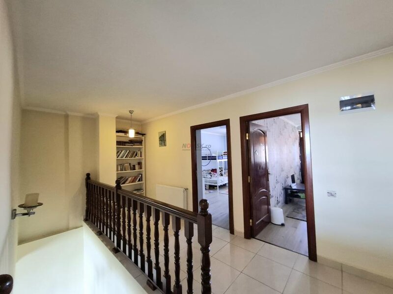 Piata Obor 5 camere 217 mp panoramic  etaj 2 + mansarda parcare  centrala